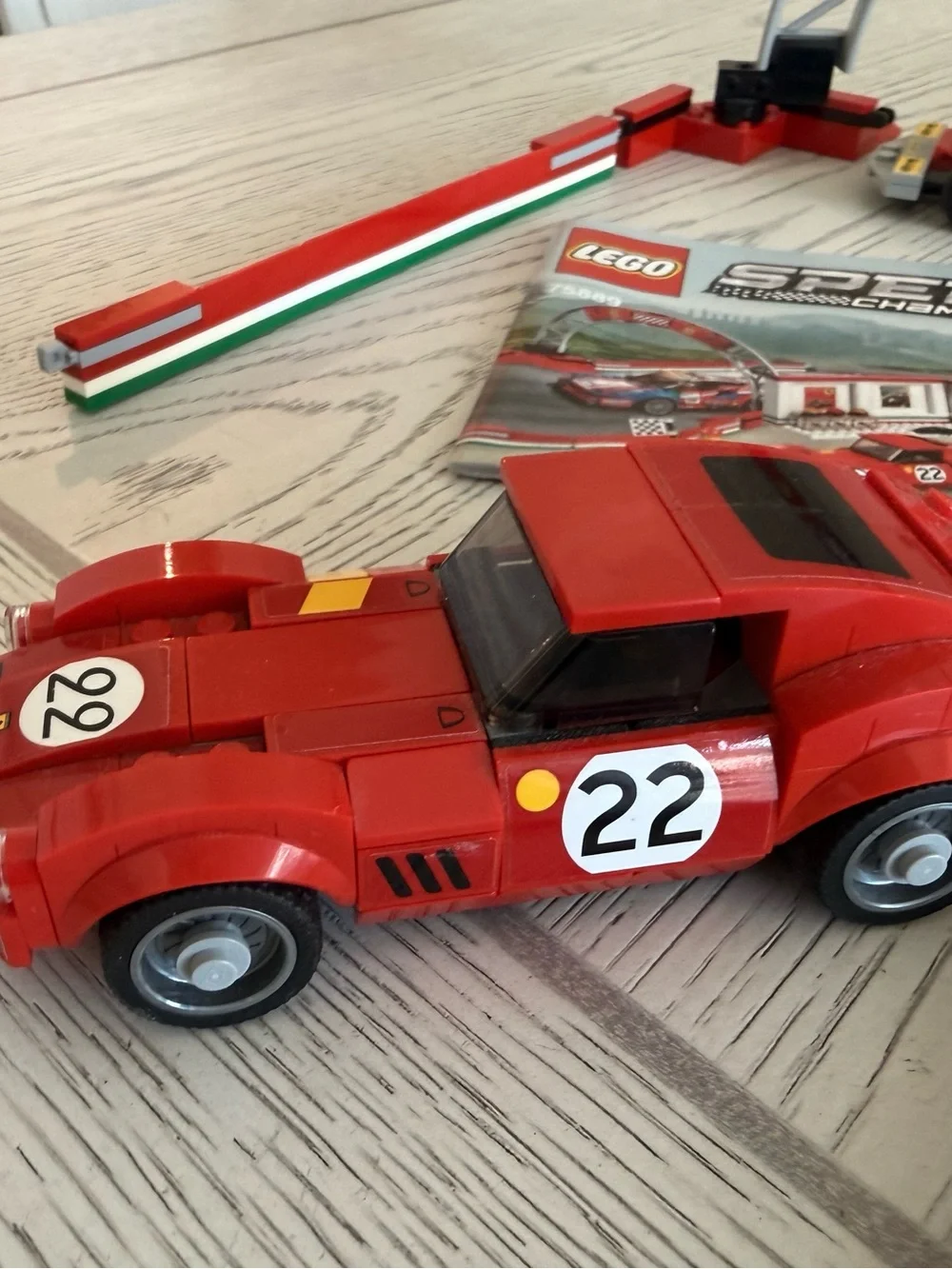 LEGO Speed Champions Ferrari Ultimate Garage 75889